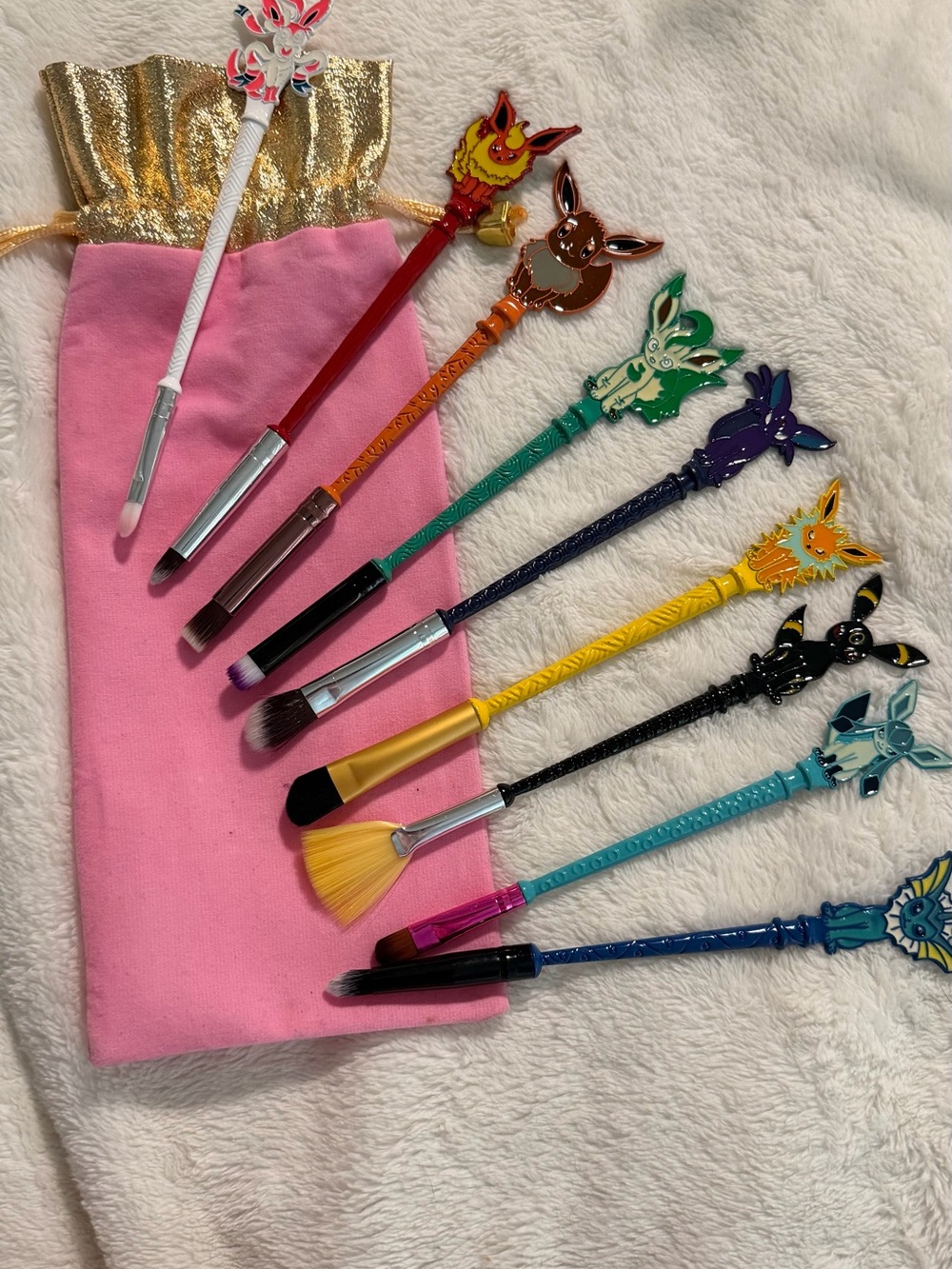Eevee-Themed Pokemon Kids Makeup Brush Set in Multicolor